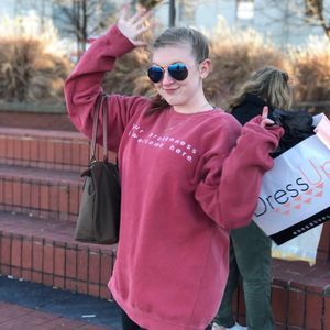 Meet your Posher, Abigail